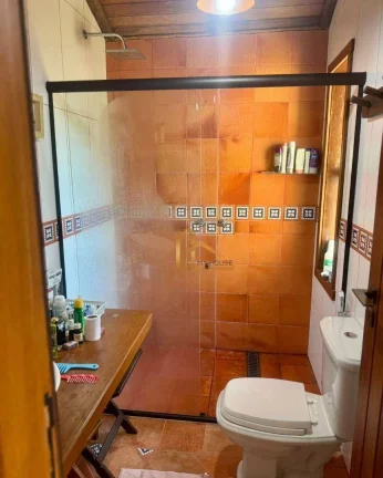 Imagem Casa em Condomínio no Estilo Casa de Campo com Vista para as Montanhas, 3 Quartos em Vargem Grande , Teresópolis-RJ