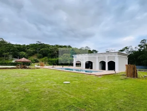 Imagem Terreno em Condomínio à Venda em Niterói-RJ, Bairro Várzea das Moças 360m² de Área