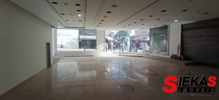 Imagem Salão Comercial de Alto Padrão na Penha de França, São Paulo-SP: 682m², 3 Banheiros.