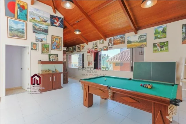 Imagem Casa a venda em Florianópolis SC Bairro Trindade com 4 quartos, sendo 2 suítes ,295m²