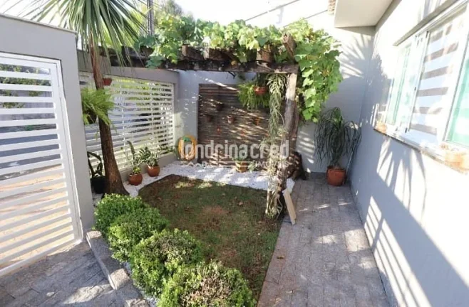 Imagem Casa à venda no Jardim Neman Sahyun em Londrina com 3 quartos, 1 suíte, 4 vagas de garagem, 140 m² de área útil , ótima oportunidade agora!