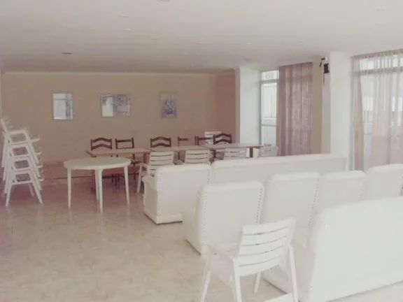 Imagem PITANGUEIRAS - UMA QUADRA DA PRAIA , LOCALIZAÇÃO PRIVILEGIADA , CONDOMÍNIO BAIXO.