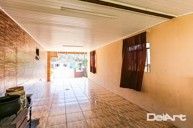 Imagem RESIDÊNCIA TÉRREA EM AMPLO TERRENO 460,00m2 - 180,00m2 (aproximado) de CONSTRUÇÃO - R$ 350.000,00 - Próximo ao Kartódromo