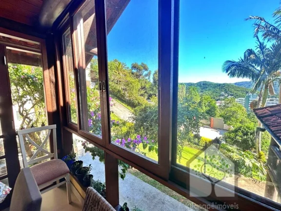 Imagem Casa ampla no Itacorubi, Florianópolis