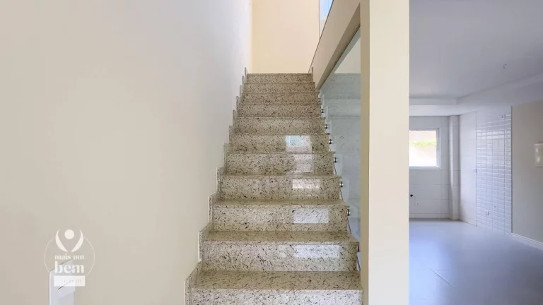 Imagem Sobrado com 222,92 m², 3 Suítes em Condominio Fechado com Piscina à venda por R$ 999.000,00 - Campo Comprido - Curitiba/PR