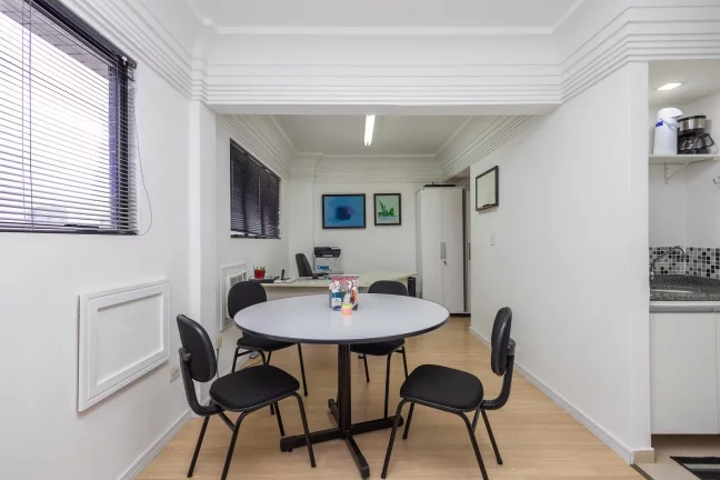 Imagem Sala comercial no Centro de Curitiba, PR