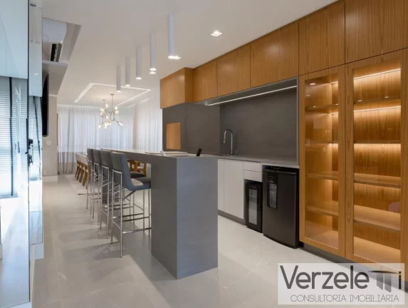 Imagem Cobertura para Venda em Balneário Camboriú / SC no bairro Centro