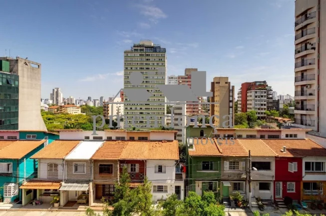 Imagem Apartamento á venda em Pinheiros com 3 quartos ( 1 suíte ) e 2 vagas, 93m²