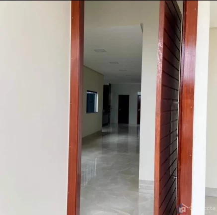 Imagem Linda Casa à Venda no Bairro Afonso Queiroz - Conforto e Modernidade - Patos de Minas