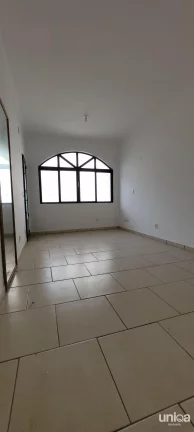 Imagem Casa tipo sobrado para venda com 06 dormitórios próximo ao Colégio Fátima