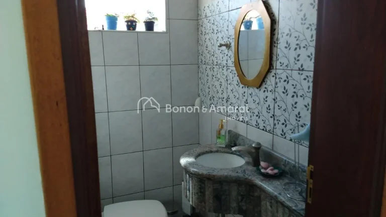 Imagem Casa a venda Condomínio São Joaquim

Casa a venda no condomínio São Joaquim em Valinhos.
Com 3 s...