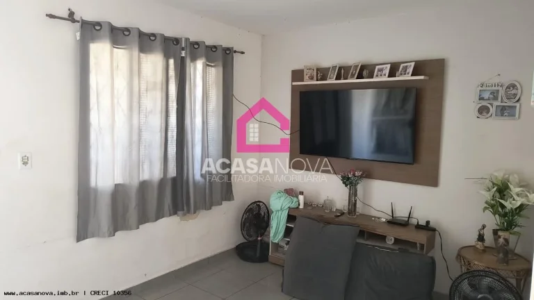 Imagem Casa para Venda em Nova Iguaçu, Ipiranga, 2 dormitórios, 1 banheiro
