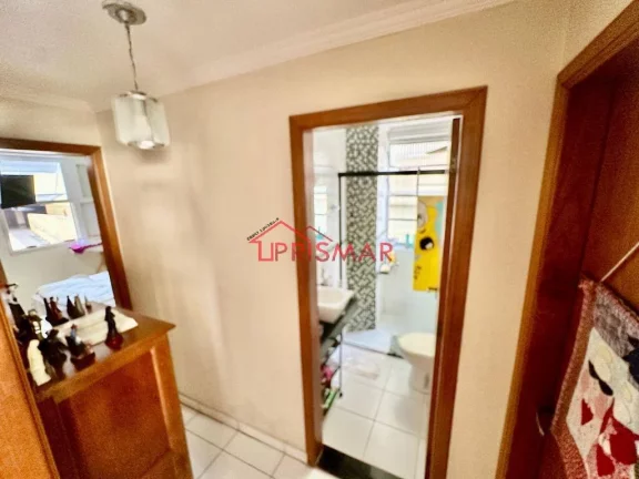 Imagem FORMIDÁVEL APARTAMENTO 2 Dormitórios c/ GARAGEM - 100m da Pr