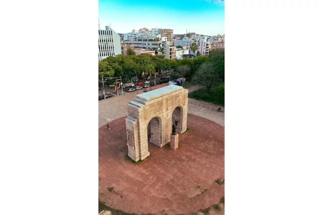 Imagem Apartamento à venda em Porto Alegre, Bom Fim, com 2 quartos, 65m2