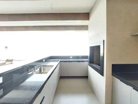 Imagem Imóvel de alto padrão em condomínio exclusivo no Jardim Residencial Saint Patrick, Sorocaba-SP: 4 quartos, 4 suítes, 3 salas, 4 vagas de garagem, 394m².