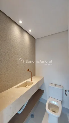 Imagem Com 3 suítes, todas preparadas para receber ar condicionado, cozinha estendida com acesso à sala; ...