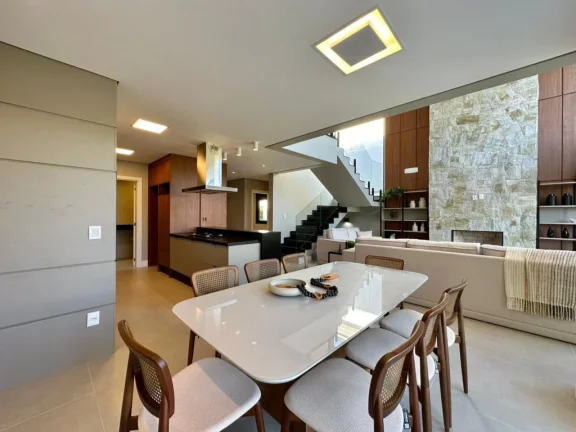 Imagem Casa em Condominio 4 Dormitórios - Bairro Marina