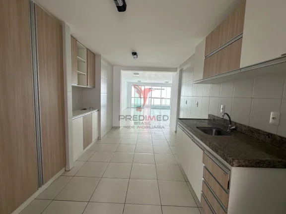 Imagem Vende-se apartamento no bairro de Tambaú, andar alto, super ventilado