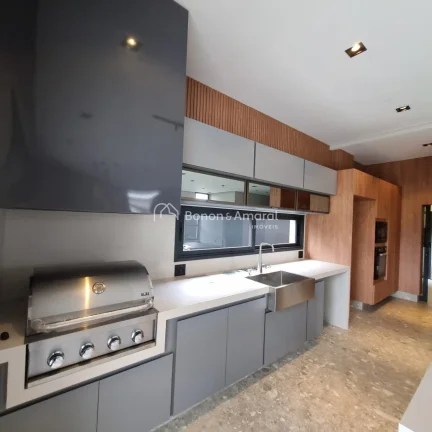 Imagem Apresentamos esse projeto que se destaca pelo conforto e simplicidade no cotidiano.
A integração d...