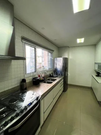 Imagem Apartamento com 4 dorms. - 187 m² no Campestre - Santo André - SP