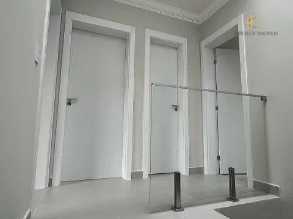 Imagem Sobrado com 3 quartos à venda, 101 m² por R$ 720.000 - Boa Vista - Curitiba/PR