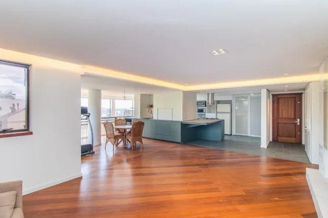 Foto do imóvel Apartamento com 2 Quartos à Venda, 170 m² em Moinhos De Vento - Porto Alegre