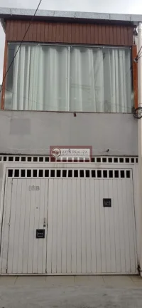 Imagem Vendo OPORTUNIDADE, Assobradado de 148m² no Jardim Castro Alves, com 2 dormitórios, 2 Vagas de Garagem, terraço com churrasqueira, por R$265K para venda.