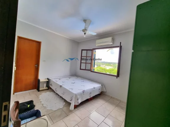 Imagem Linda Chácara para Venda com 2 Casas, Piscina, Área Gourmet, com 1.257m² terreno, 6 vagas, bairro Cruzeiro do Sul, em Santa Bárbara D`Oeste