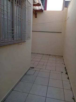 Imagem Sobrado com 3 dormitórios para alugar, 157 m² por R$ 3.500/mês - Jardim - Santo André/SP