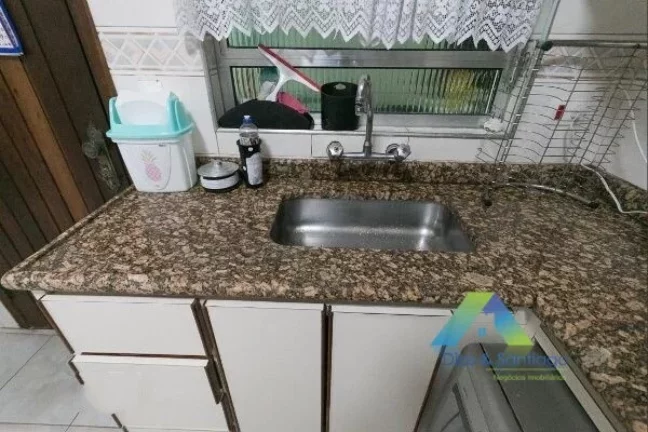Imagem Casa à venda com 205m², 3 quartos e 2 vagas
