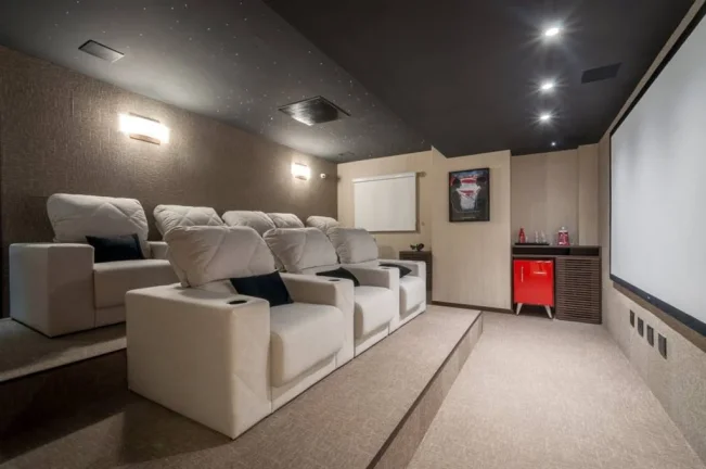 Imagem APARTAMENTO COM 250.39 m² - FORTE - PRAIA GRANDE SP