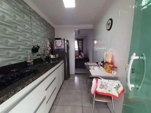 Imagem Moderna Casa com 2 Dormitórios, Alarme e Vaga para 2 Carros