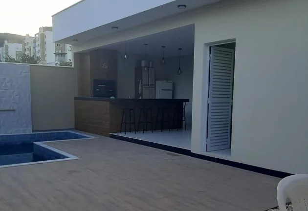 Imagem Casa à Venda, 360m2, 3 Dormitórios(1S), Pedra Branca, Palhoça/SC