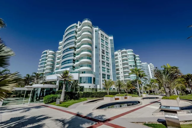 Imagem Apartamento frente mar pronto pra morar! Com 3 suítes e 4 vagas de garagem na Praia Brava - Itajaí