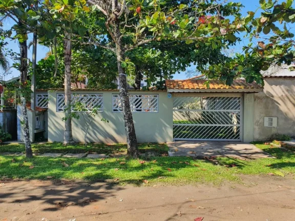 Imagem Casa para Venda em Itanhaém, Santa Teresinha, 3 dormitórios, 3 suítes, 1 banheiro, 5 vagas