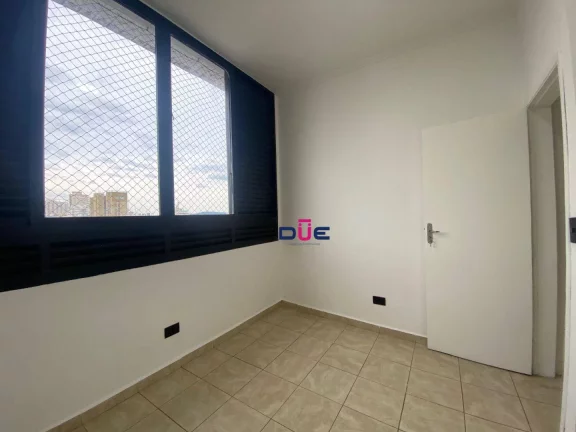 Imagem Apartamento 2 dormitórios para locação no coração do Gonzaga – a menos de 100 metros da praia!
