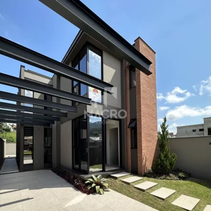 Duplex alto padrão c/ piscina | Amizade
