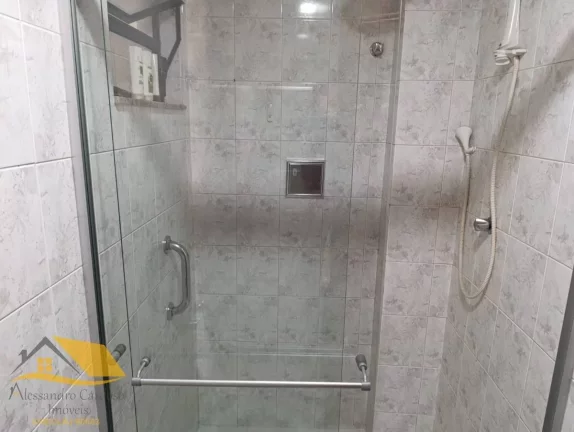 Imagem Vendo Amplo Apartamento no Centro de Nova Friburgo