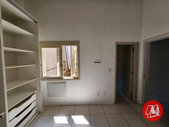 Imagem Sobrado com 3 dormitórios à venda, 100 m² por R$ 300.000,00 - Santa Tereza - Porto Alegre/RS