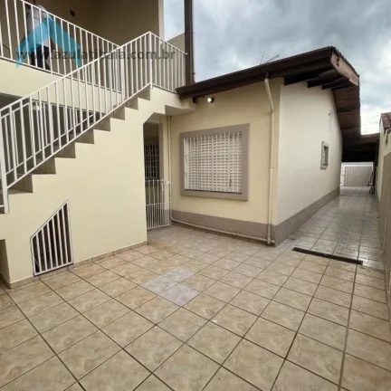 Imagem Casa com Edícula à Venda no Jardim Alvinópolis  Atibaia