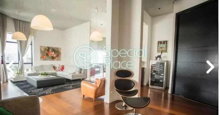 Imagem Apartamento com 185m², 03 dormitórios, 03 suítes, 03 banheiros, 02 vagas de garagem. Prédio com ...