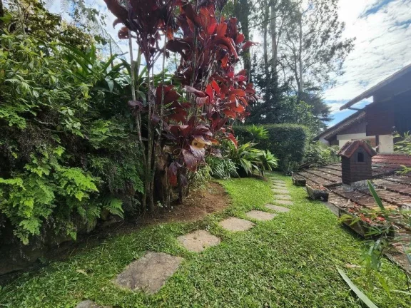 Imagem Casa em Condomínio para Venda em Teresópolis / RJ no bairro Granja Guarani