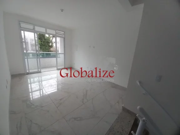 Imagem Belíssima casa alta Duplex em Santos na Ponta da Praia com duas garagens e churrasqueira a venda por R$ 990.000,00