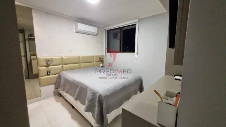 Imagem Apartamento com dois quartos andar alto no Brisamar