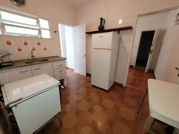 Imagem ASTÚRIAS - UMA QUADRA DA PRAIA , LOCALIZAÇÃO PRIVILEGIADA , GARAGEM NO PRÉDIO.