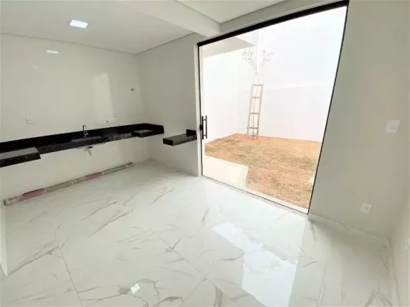Imagem Casa duplex à venda, 3 quartos, 1 suíte, 2 vagas, Santa Rosa - Belo Horizonte/MG
