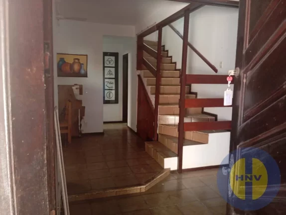 Imagem VENDO DUPLEX DE 2 QUARTOS EM CONDOMINO FECHADO