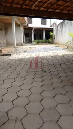 Imagem Casa à venda em Franco da Rocha-SP, Jardim Luiza: 2 quartos, 1 sala, 2 banheiros, 4 vagas de garagem, 120m² de área.