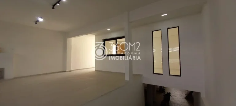 Imagem Sobrado para Venda em São Bernardo do Campo / SP no bairro Santa Terezinha