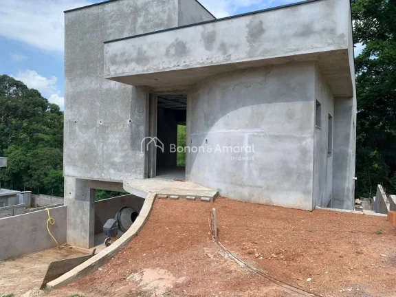 Imagem Sobrado em fase de construção, será entregue no estado em que se encontra. O terreno possui 300 m...